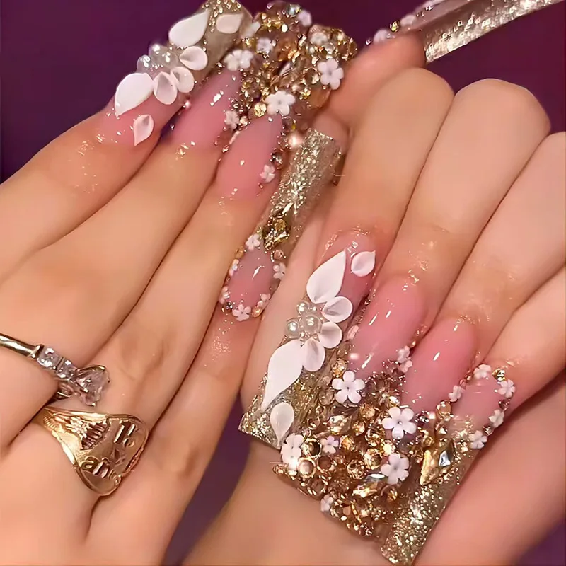 24Pcs French Sparkling Gold Fake Nails with Rhinestone Flower Spicy Detachable Nail Art Long Ballet Full Cover Press on Nail Tip
24Pcs French Sparkling Gold Fake Nails with Rhinestone Flower Spicy Detachable Nail Art Long Ballet Full Cover Press on Nail Tip