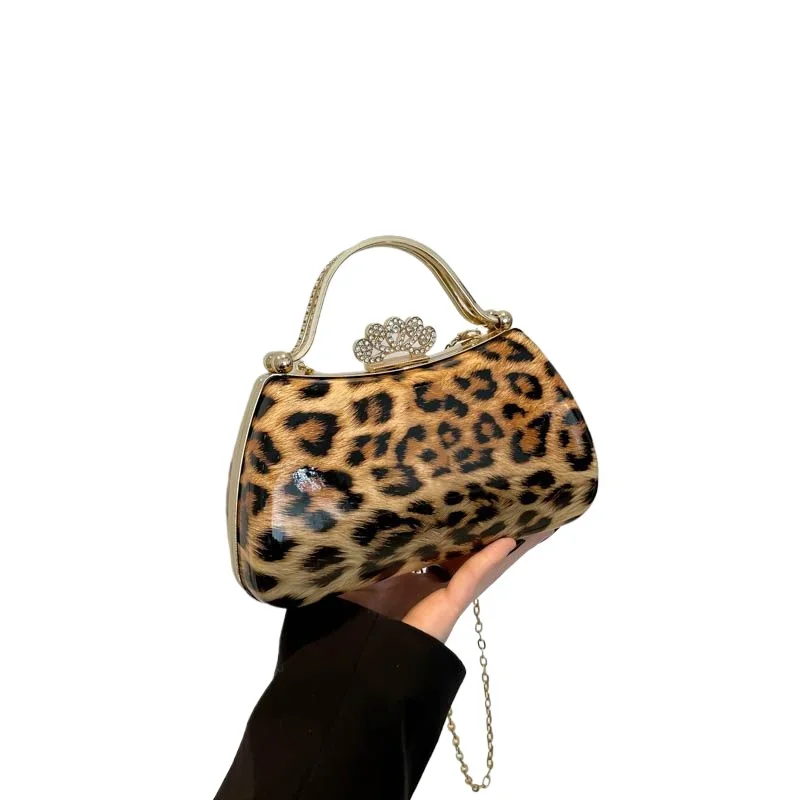 Spring Exquisite Texture Small Bag Female Crossbody Chain Package Fashion Personality Portable Leopard Print Dinner Bag Handbags
Spring Exquisite Texture Small Bag Female Crossbody Chain Package Fashion Personality Portable Leopard Print Dinner Bag Handbags