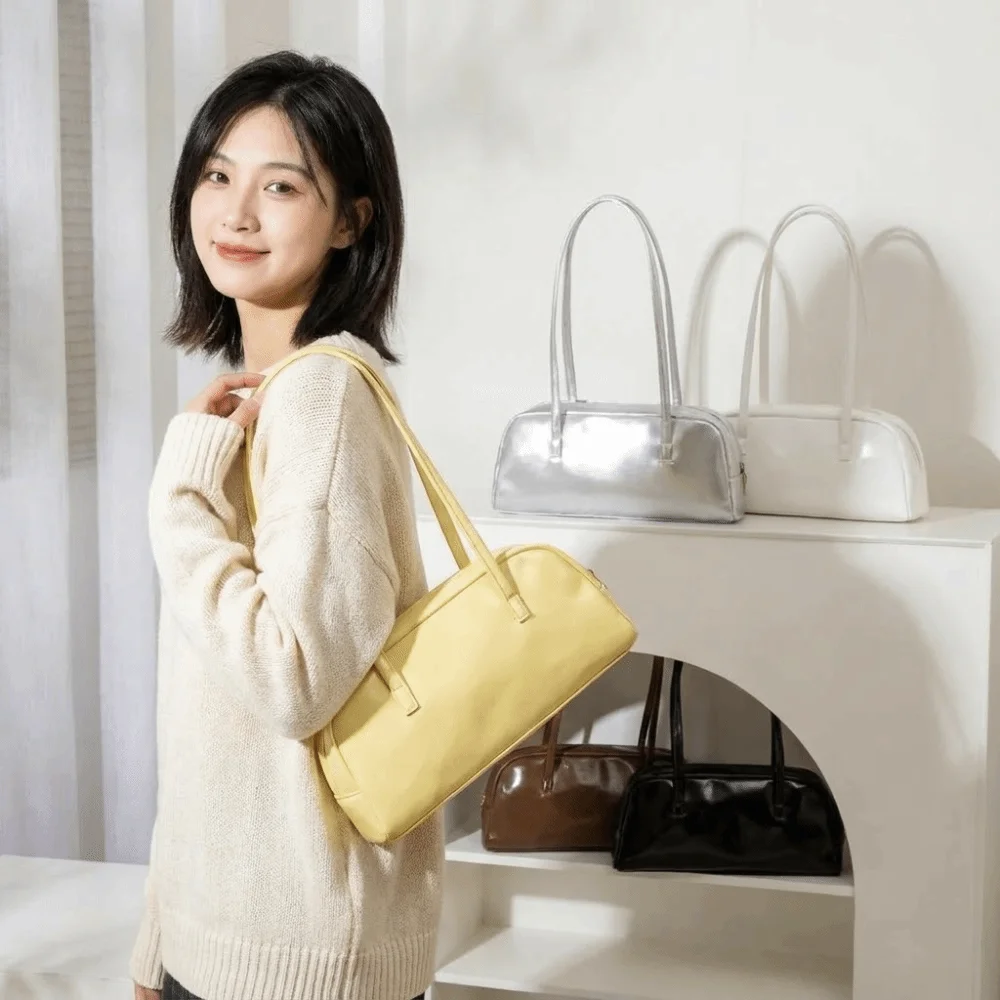 Large-Capacity Boston Underarm Bag Zipper Closure Fixed Long Strap Single-Shoulder Bag Vintage Simple Handbag Casual Wear
Large-Capacity Boston Underarm Bag Zipper Closure Fixed Long Strap Single-Shoulder Bag Vintage Simple Handbag Casual Wear