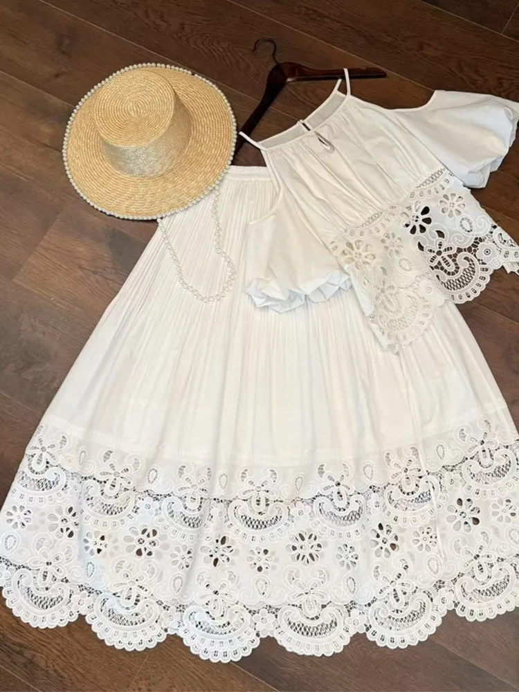 2025 Summer New White Suit Women French Hollow Embroidery Luxury Top + Skirt 2-piece Set Casual Seaside Holiday Female Outfits
2025 Summer New White Suit Women French Hollow Embroidery Luxury Top + Skirt 2-piece Set Casual Seaside Holiday Female Outfits