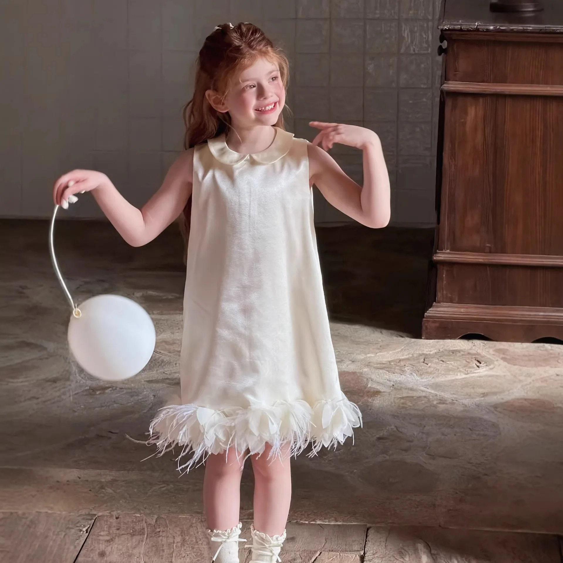 Girls Peter Pan Collar Vest Dress 2026 Spring Summer New Girls Temperament Patchwork Skirt Girls Princess Dress
Girls Peter Pan Collar Vest Dress 2026 Spring Summer New Girls Temperament Patchwork Skirt Girls Princess Dress