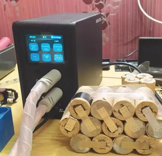 Farad capacitive spot welding machine Household stainless steel lithium battery Metal welding machine P20B
Farad capacitive spot welding machine Household stainless steel lithium battery Metal welding machine P20B