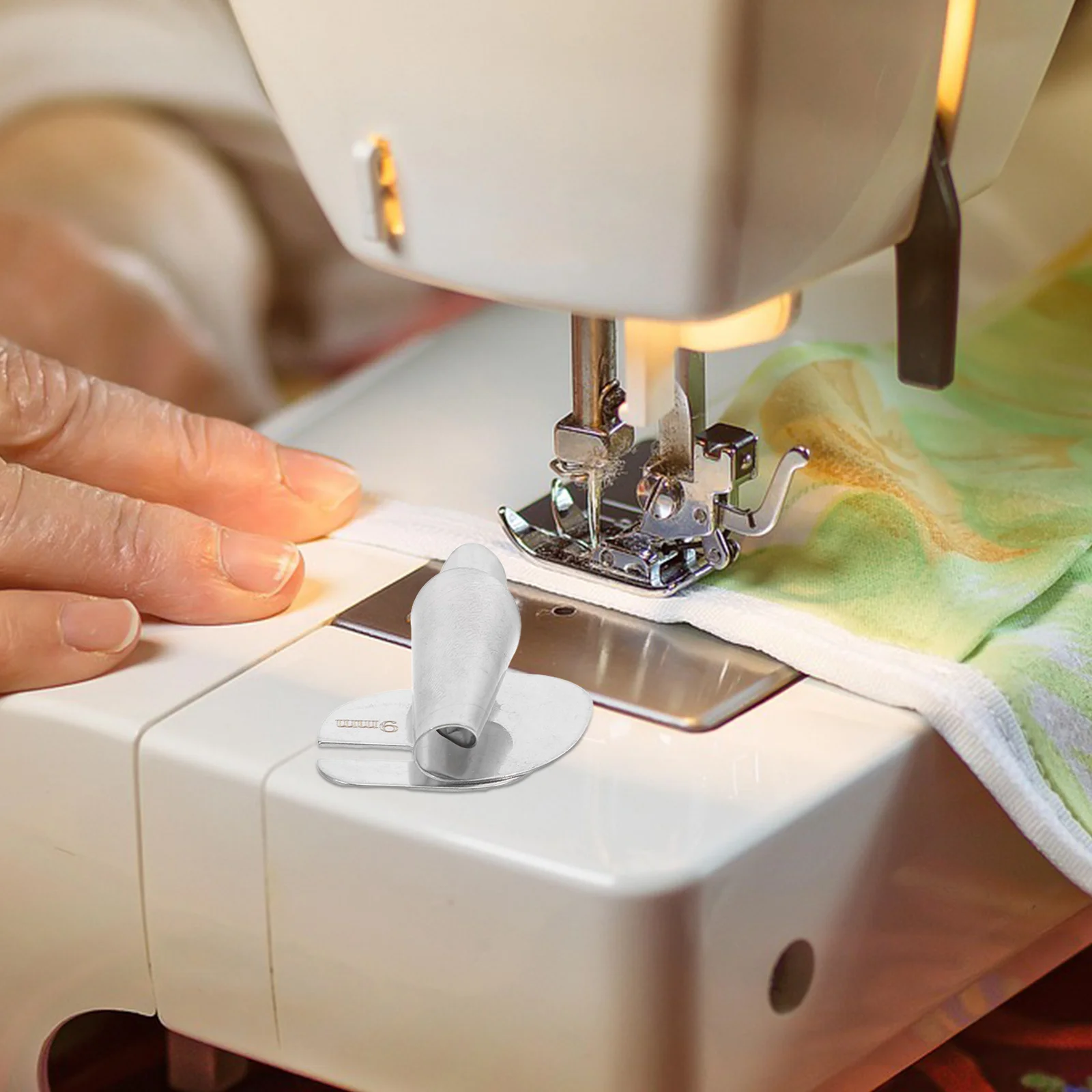 6Pcs Industrial Sewing Foot Wide Rolled Hemmer Attachment for Home Or Industrial Use Precision Folding Fabric Tool
6Pcs Industrial Sewing Foot Wide Rolled Hemmer Attachment for Home Or Industrial Use Precision Folding Fabric Tool