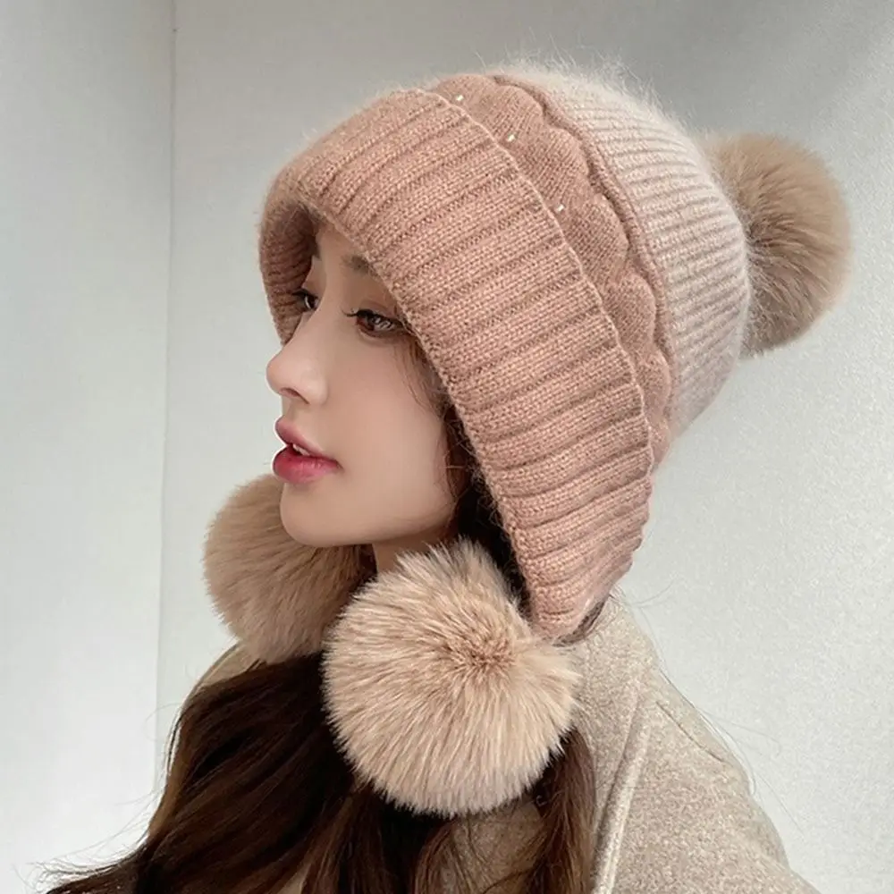 Warm Thickened Knitted Hat Pearl-embellished Ear Protection Bonnet Caps Windproof Coldproof Winter Hat with Pompon
Warm Thickened Knitted Hat Pearl-embellished Ear Protection Bonnet Caps Windproof Coldproof Winter Hat with Pompon