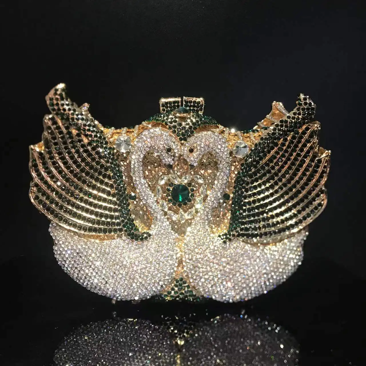White/Emerald Colors Rhinestone Women Evening Clutch Swan-Shaped Lady Diamond Wedding Purses Bags Luxury Bridal Party Handbags
White/Emerald Colors Rhinestone Women Evening Clutch Swan-Shaped Lady Diamond Wedding Purses Bags Luxury Bridal Party Handbags