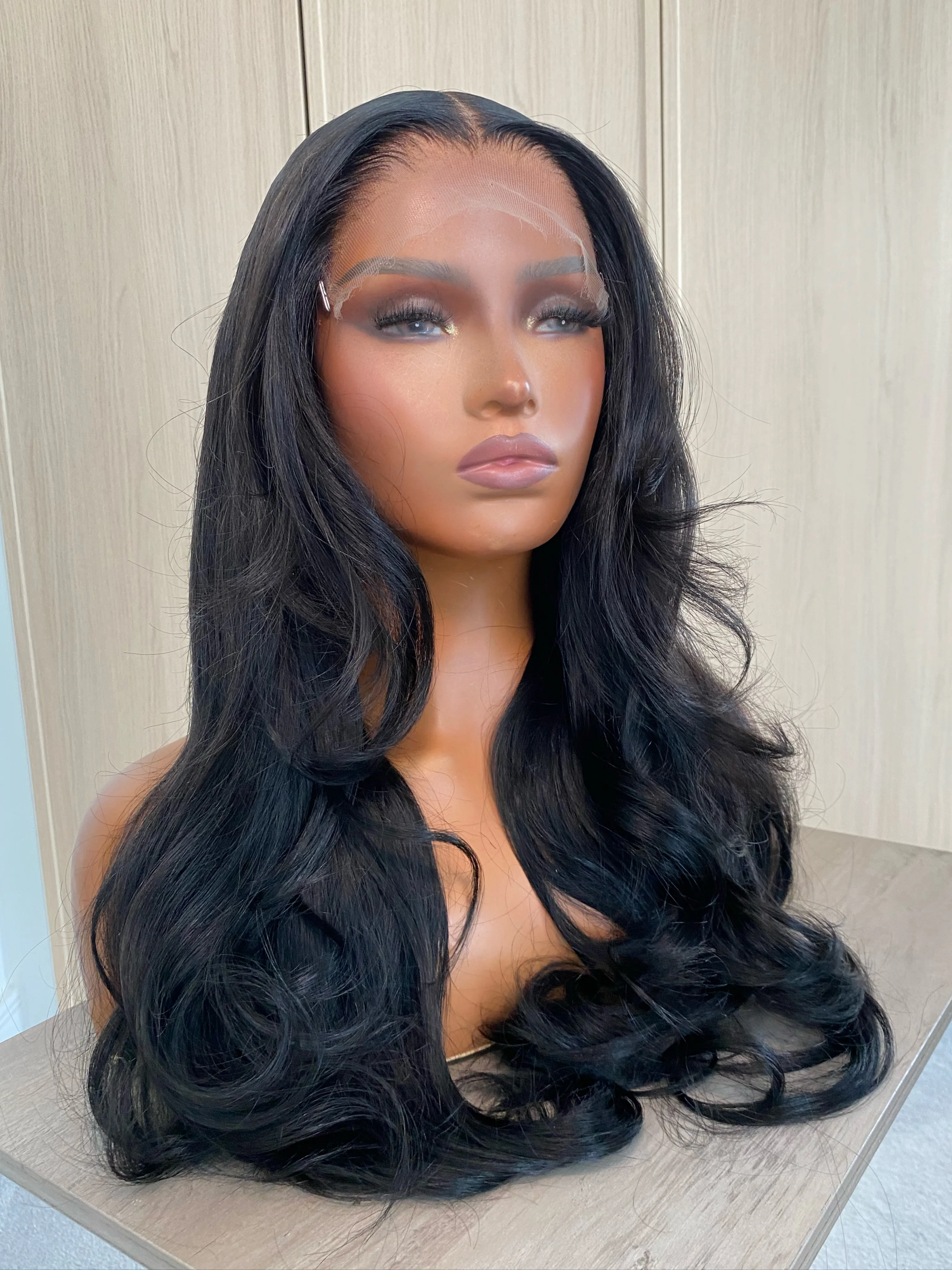 Women's Body Wave 13x4 Lace Frontal Synthetic Wig Natural Hairline Baby Hair Pre-plucked Bleach Knots Glueless for Daily Party
Women's Body Wave 13x4 Lace Frontal Synthetic Wig Natural Hairline Baby Hair Pre-plucked Bleach Knots Glueless for Daily Party