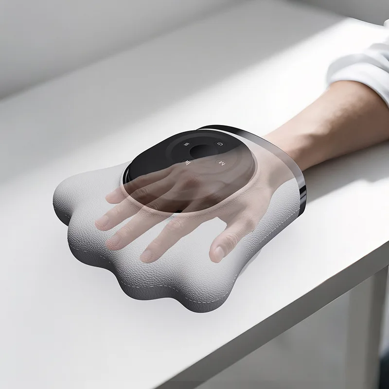 Wireless heated finger-stretching electric hand massager with separate finger massage airbags for kneading hand massage.
Wireless heated finger-stretching electric hand massager with separate finger massage airbags for kneading hand massage.