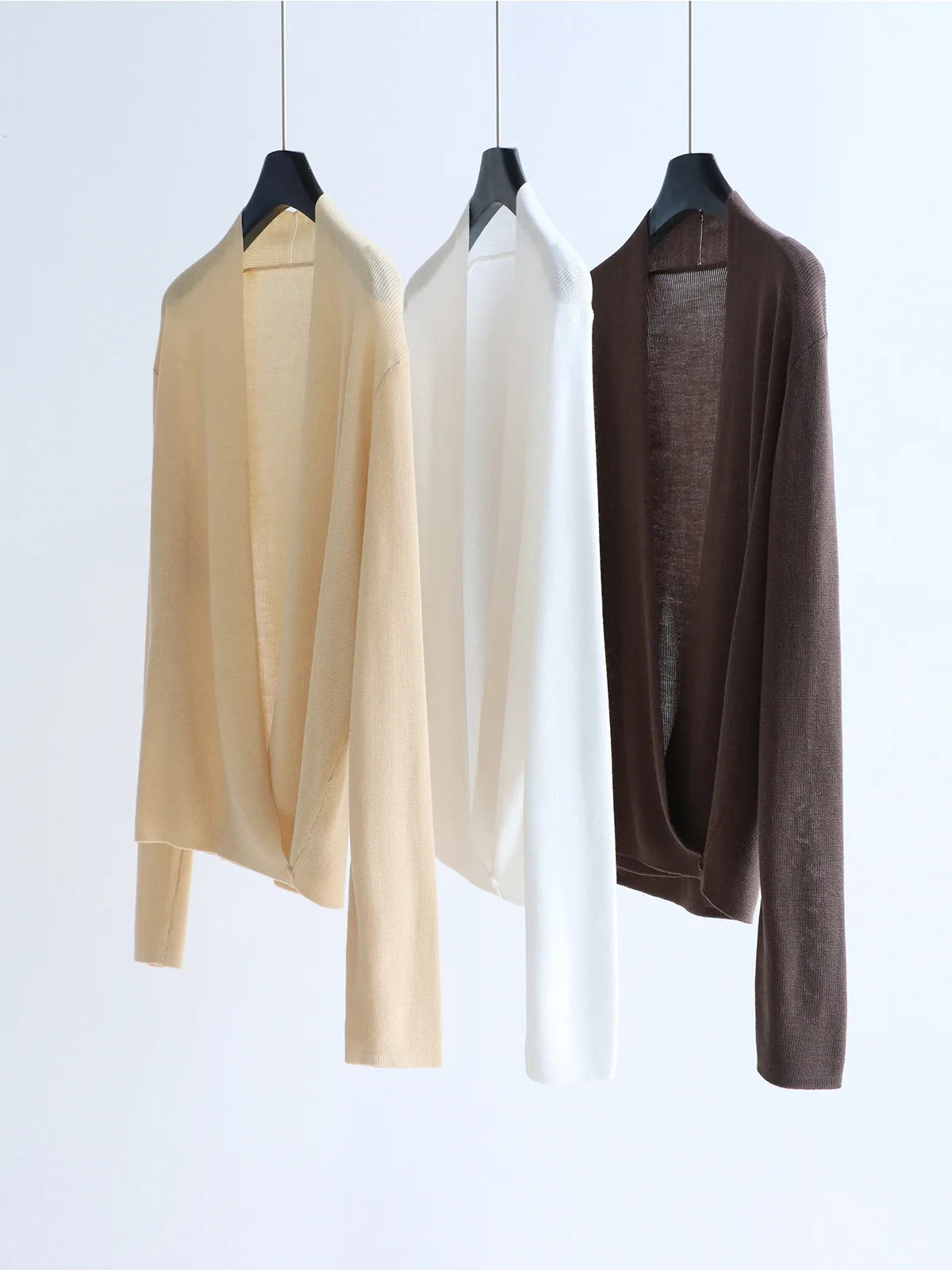 Dave&Di Knitted shirt, two in one cardigan, overlapping V-neck, long sleeved, outerwear for commuting, simple top for women
Dave&Di Knitted shirt, two in one cardigan, overlapping V-neck, long sleeved, outerwear for commuting, simple top for women