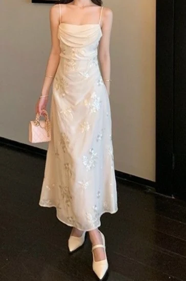 2026 Summer Women's Strap Dress High Street Casual A-line Skirt
2026 Summer Women's Strap Dress High Street Casual A-line Skirt