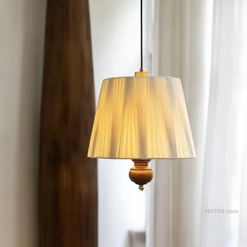 GHEUVNJ Fabric pleated restaurant pendant light bedroom French study medieval solid wood room high-end sensory light
GHEUVNJ Fabric pleated restaurant pendant light bedroom French study medieval solid wood room high-end sensory light