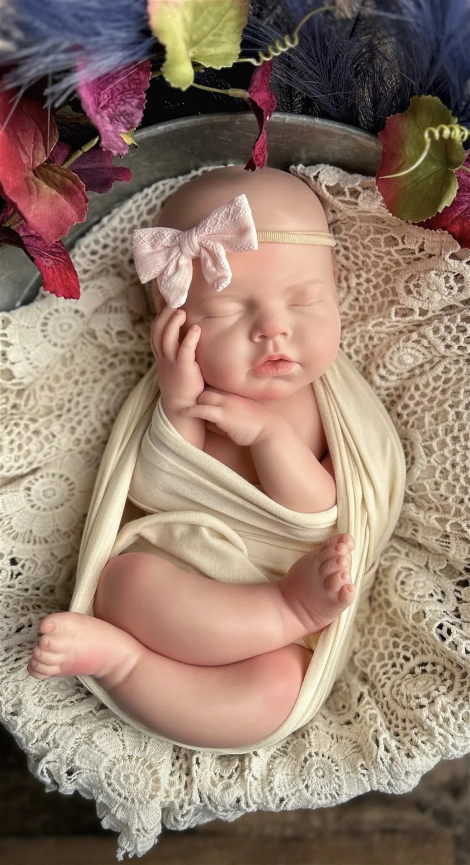 20Inch Can Open Mouth Lovely Full Body Silicone Reborn Girl Doll With Painted Bald Handmade Flexible Bebe Reborn Doll For Kids
20Inch Can Open Mouth Lovely Full Body Silicone Reborn Girl Doll With Painted Bald Handmade Flexible Bebe Reborn Doll For Kids