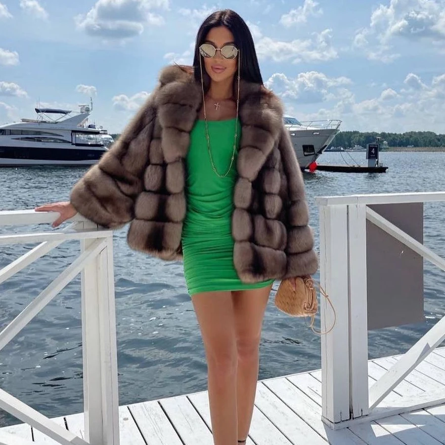 2024 Tops Women Clothing Short Fox Fur Jackets Winter Natural Fox Fur Jackets High Quality Luxury
2024 Tops Women Clothing Short Fox Fur Jackets Winter Natural Fox Fur Jackets High Quality Luxury