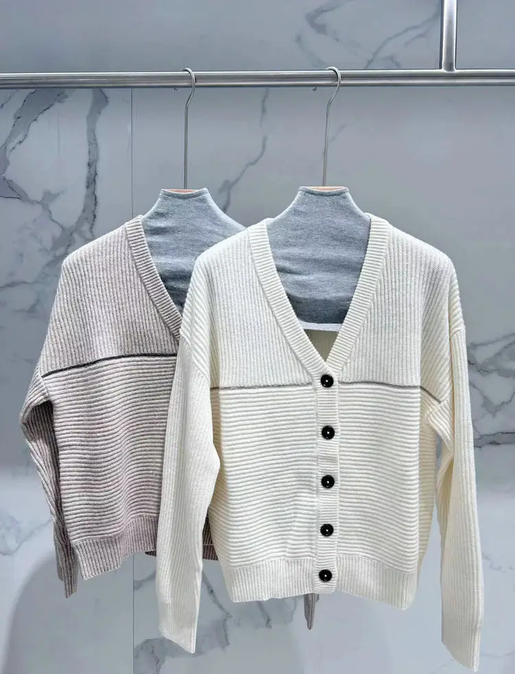 Women Ribbed Wool Cardigan Beaded V-Neck Single Breasted Long Sleeve Loose Autumn Winter Knitted Sweater
Women Ribbed Wool Cardigan Beaded V-Neck Single Breasted Long Sleeve Loose Autumn Winter Knitted Sweater