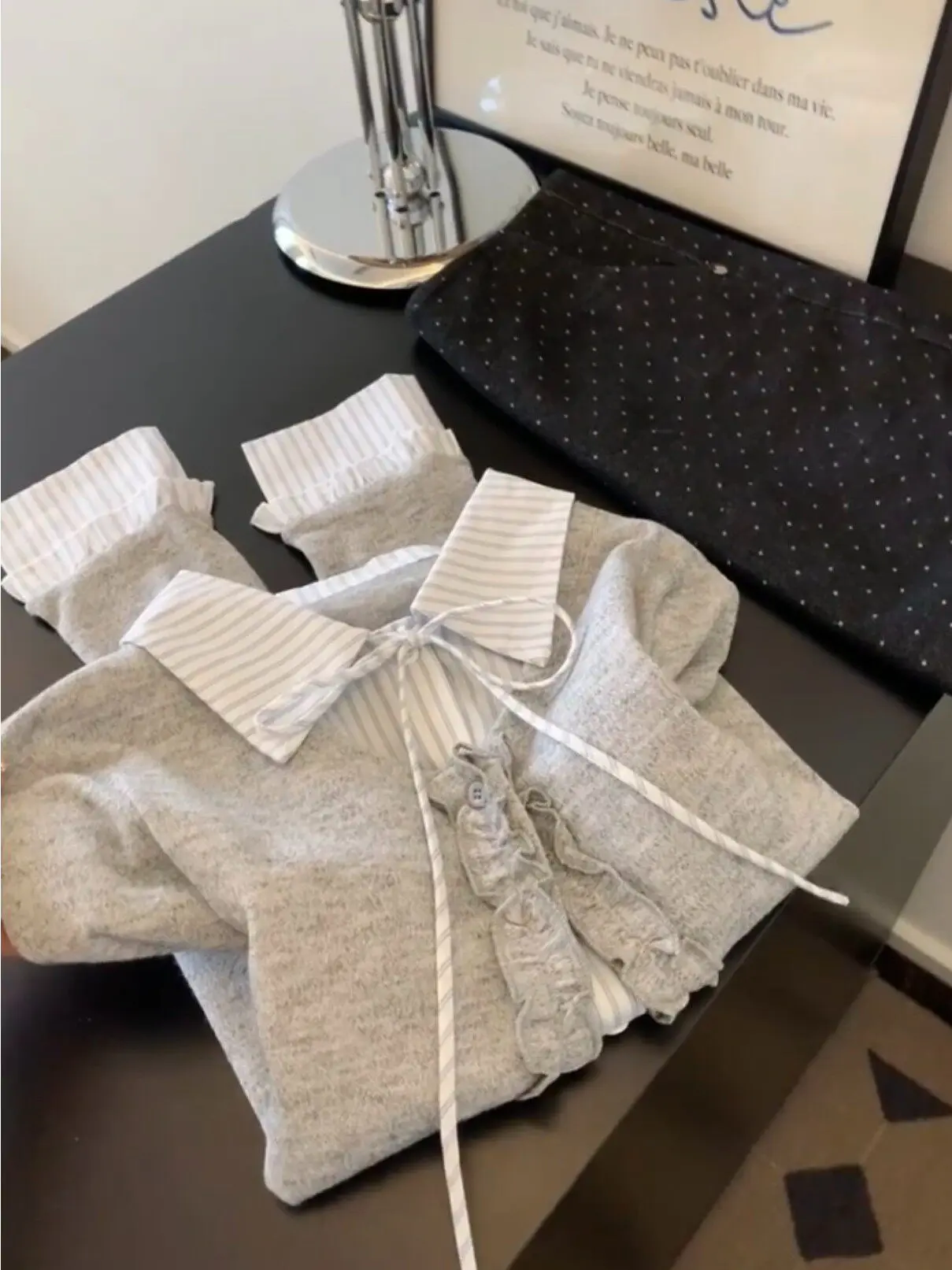 Women's Plaid Shirt Spring Season Long Sleeve Belted Wooden Fake Two-Piece Striped Top Korean Style Commute Wind
Women's Plaid Shirt Spring Season Long Sleeve Belted Wooden Fake Two-Piece Striped Top Korean Style Commute Wind
