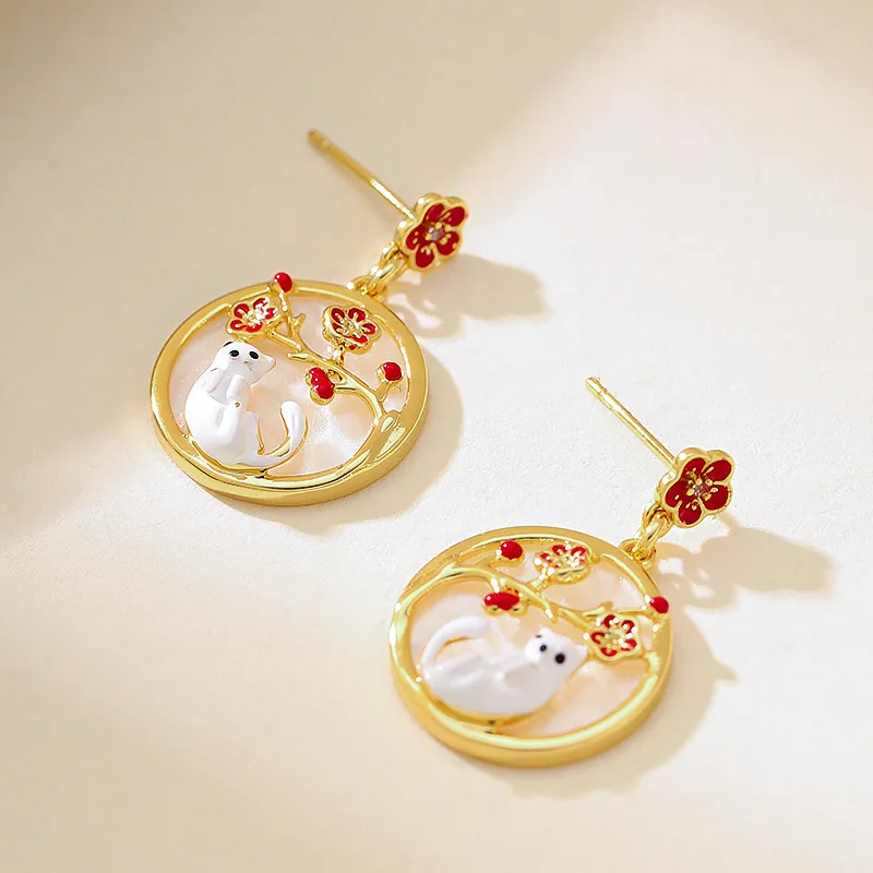 Gentle temperament, small fragrance, dripping oil, jade rabbit flower earrings, light luxury, elegant and high-end earrings.
Gentle temperament, small fragrance, dripping oil, jade rabbit flower earrings, light luxury, elegant and high-end earrings.