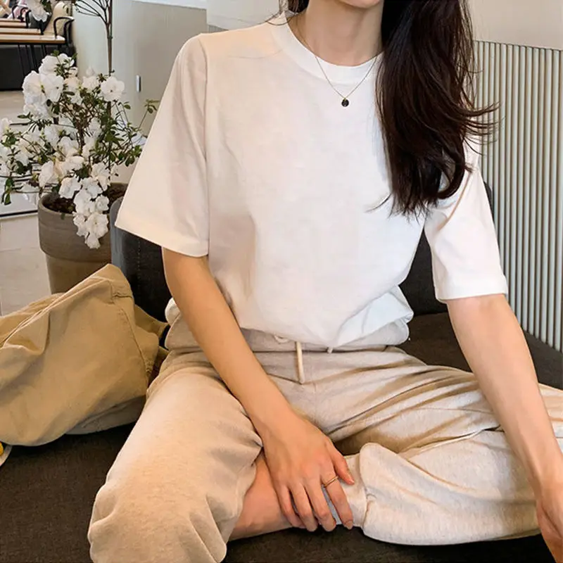Women Pure Cotton Short Sleeved T-shirt Loose Casual Clothes Solid Color Korean Version Instagram College Style Summer New
Women Pure Cotton Short Sleeved T-shirt Loose Casual Clothes Solid Color Korean Version Instagram College Style Summer New