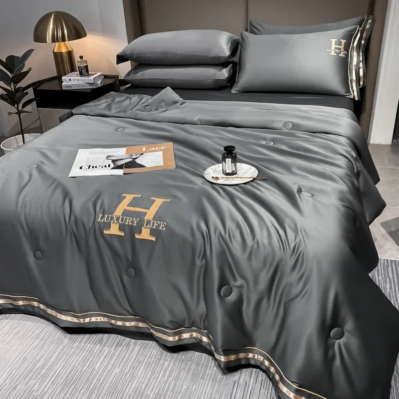 Ice Silk Quilts for Adults and Kids, Air Conditioning Blanket, Duvet, Home Textiles, Luxury Bedding, Queen and King Size Quilt,
Ice Silk Quilts for Adults and Kids, Air Conditioning Blanket, Duvet, Home Textiles, Luxury Bedding, Queen and King Size Quilt,