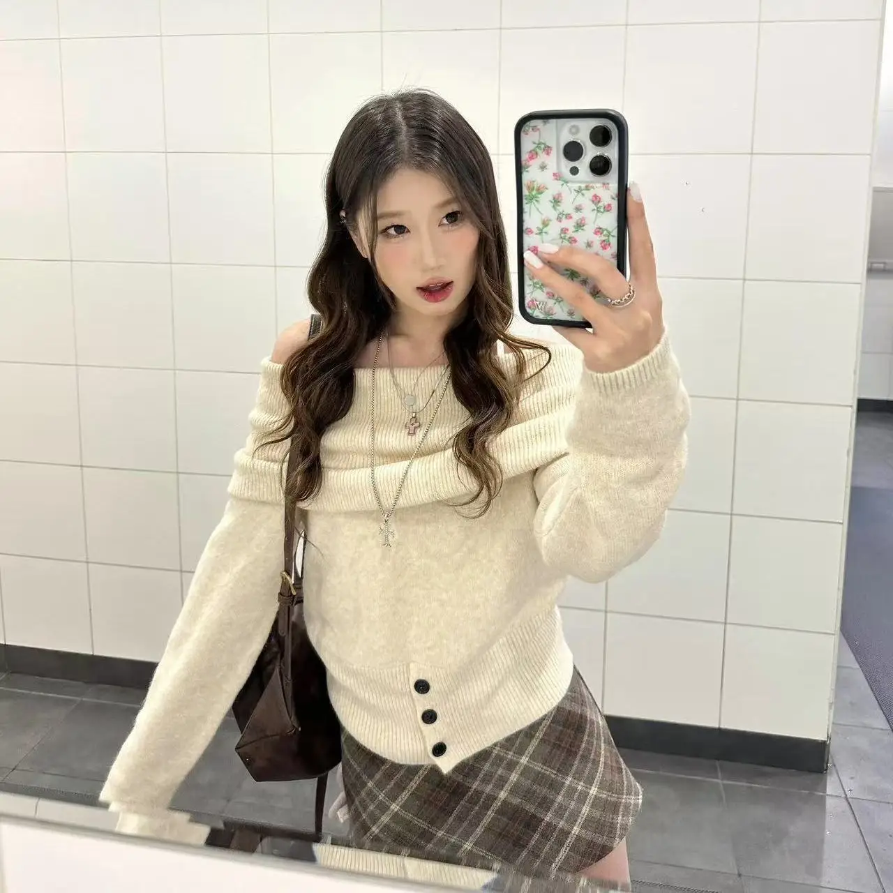 Pullovers Womens Printed Jumpers Roll Neck Butterfly Sleeve Angora Rayon Blend Tennis Weekend School Stretch Material Button Ins
Pullovers Womens Printed Jumpers Roll Neck Butterfly Sleeve Angora Rayon Blend Tennis Weekend School Stretch Material Button Ins