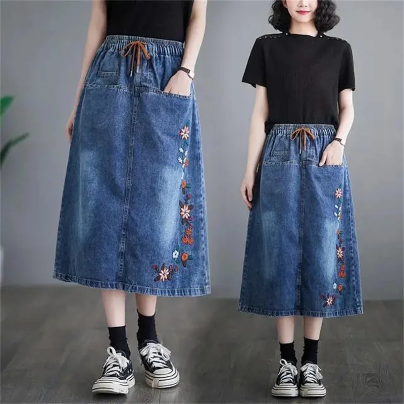 Women Embroidered Denim Skirt New Spring Autumn Loose Elastic High Waist Mid Long Vintage Denim Skirt Female A-Line Jeans Skirt
Women Embroidered Denim Skirt New Spring Autumn Loose Elastic High Waist Mid Long Vintage Denim Skirt Female A-Line Jeans Skirt