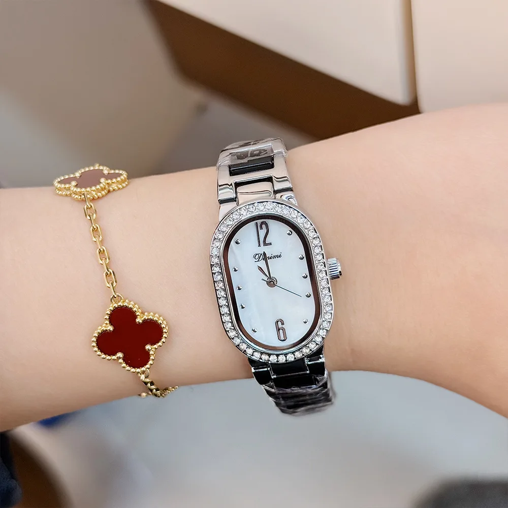 Dinimi трансграничный новый бриллиантовый набор эллиптические женские часы модные легкие роскошные кварцевые часы простые женские часы
Dinimi трансграничный новый бриллиантовый набор эллиптические женские часы модные легкие роскошные кварцевые часы простые женские часы