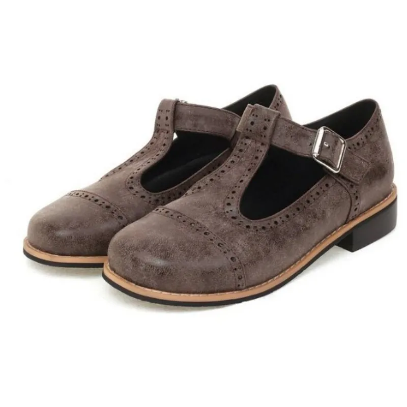 Fashionable women's flat shoes. Round toe low heeled boots. About 2.7 cm heel height. Roman single shoes. Buckle shoes.34-48
Fashionable women's flat shoes. Round toe low heeled boots. About 2.7 cm heel height. Roman single shoes. Buckle shoes.34-48