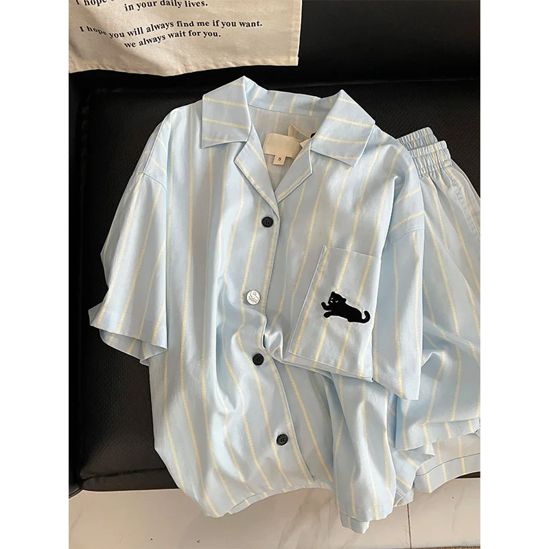 Sweet Girl Blue Striped Pajamas Women's 2026 New Summer High-end Short-sleeved Shorts Loungewear Set
Sweet Girl Blue Striped Pajamas Women's 2026 New Summer High-end Short-sleeved Shorts Loungewear Set