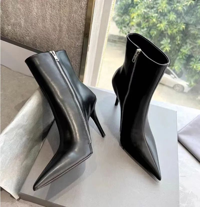 Retro Black Leather Women Ankle Boots Pointed Toe High Stiletto Heels Autumn Winter Shoes Knight Botas Zapatillas Mujer
Retro Black Leather Women Ankle Boots Pointed Toe High Stiletto Heels Autumn Winter Shoes Knight Botas Zapatillas Mujer