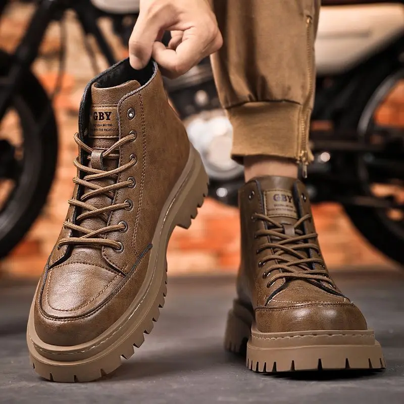Horse boots mens autumn leather waterproof mid-top sports leather shoes men's retro British outdoor mountaineering tooling boots
Horse boots mens autumn leather waterproof mid-top sports leather shoes men's retro British outdoor mountaineering tooling boots