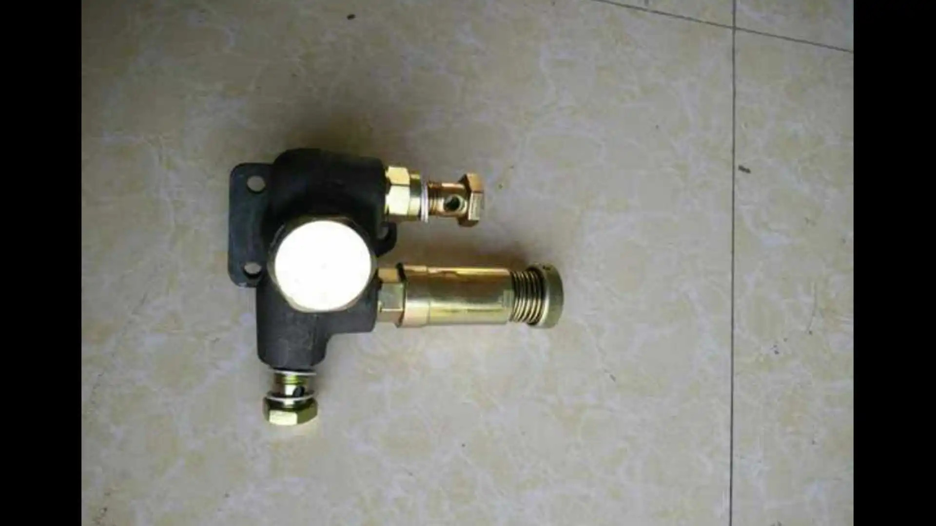 supply pump primer pump for Ricardo R6105AZD R6105AZLD R6105IZLD for weifang diesel engine 84kw 110kw 132kw diesel engine parts
supply pump primer pump for Ricardo R6105AZD R6105AZLD R6105IZLD for weifang diesel engine 84kw 110kw 132kw diesel engine parts