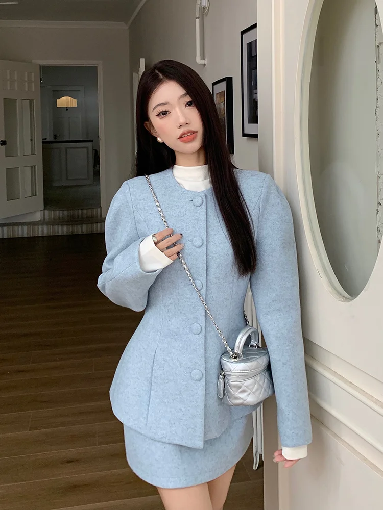 French Style Ladies Woolen Jacket Sets Women Winter New Long Sleeved Wool Coat & Short Skirt Suits Elegant Fashion 2 Piece Set
French Style Ladies Woolen Jacket Sets Women Winter New Long Sleeved Wool Coat & Short Skirt Suits Elegant Fashion 2 Piece Set
