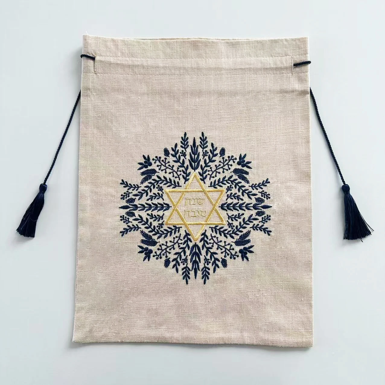 khaki linen kosher wedding hallot bag navy blue custom embroidery custom embroidery color custom hallot bag
khaki linen kosher wedding hallot bag navy blue custom embroidery custom embroidery color custom hallot bag