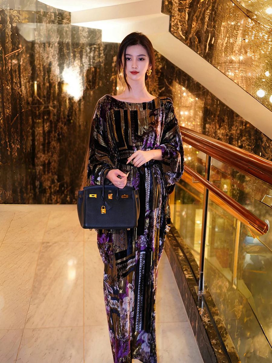 Cho High-End Chinese Sle Velvet Dr Embroidered Burnout Diamond Velvet Slimming Long Sve round Ne Gown for Women
Cho High-End Chinese Sle Velvet Dr Embroidered Burnout Diamond Velvet Slimming Long Sve round Ne Gown for Women