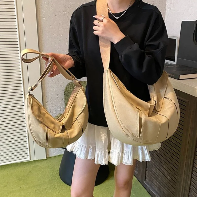 Известная дизайнерская кожаная женская сумка-мессенджер Элитный бренд Элегантная классическая модная винтажная повседневная сумка
Известная дизайнерская кожаная женская сумка-мессенджер Элитный бренд Элегантная классическая модная винтажная повседневная сумка