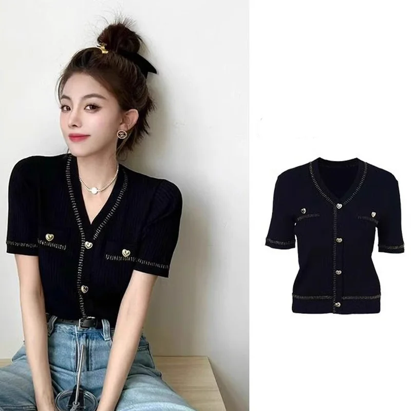 Summer Chic Button Temperament Thin Knitted Cardigan Women Elegant Slim Elastic V-neck Short Sleeve Tops
Summer Chic Button Temperament Thin Knitted Cardigan Women Elegant Slim Elastic V-neck Short Sleeve Tops