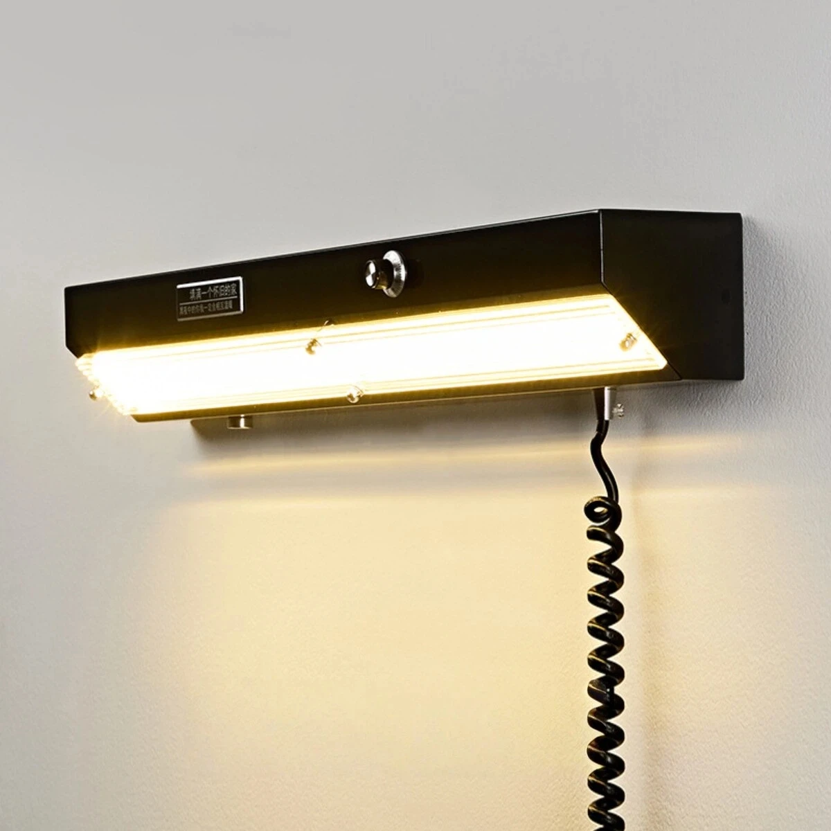 Retro Industrial Style Aluminum Wall Light Wall Lamp Bed Light for Bedroom Living Room Office Indoor Home Decorative Fixture
Retro Industrial Style Aluminum Wall Light Wall Lamp Bed Light for Bedroom Living Room Office Indoor Home Decorative Fixture