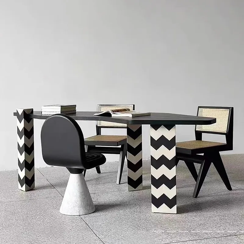 Solid wood desk desk Italian minimalist advanced computer desk
Solid wood desk desk Italian minimalist advanced computer desk