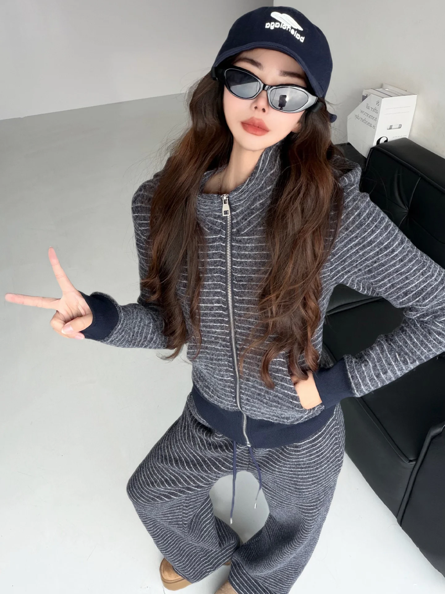 Cozy Fce Feel Hoodie ort Casual Women's Jaet Long Pants Two Piece Set Faionable Autumn Winter Ensemble Zipper Closur...
Cozy Fce Feel Hoodie ort Casual Women's Jaet Long Pants Two Piece Set Faionable Autumn Winter Ensemble Zipper Closur...