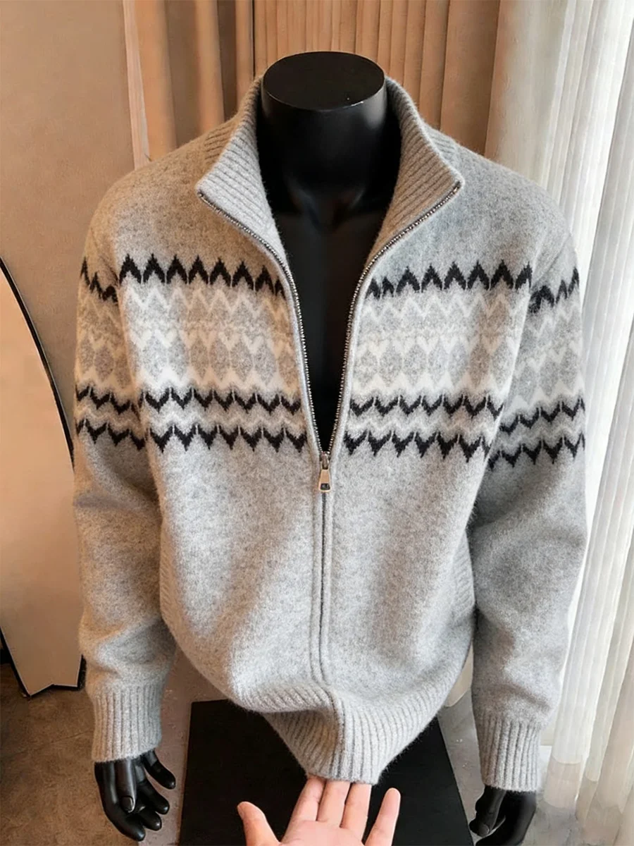 Мужской кардиган на молнии, пушистый, повседневный, с узором Fair Isle, вязаная верхняя одежда, осенне-зимний, в скандинавском ретро-стиле, пуловер-пальто для отдыха
Мужской кардиган на молнии, пушистый, повседневный, с узором Fair Isle, вязаная верхняя одежда, осенне-зимний, в скандинавском ретро-стиле, пуловер-пальто для отдыха