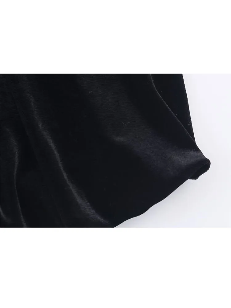 HH Летняя женская мода с бантом, плиссированный декоративный бархатный топ без рукавов, сексуальный топ на бретелях, женский черный повседневный короткий топ High Street
HH Летняя женская мода с бантом, плиссированный декоративный бархатный топ без рукавов, сексуальный топ на бретелях, женский черный повседневный короткий топ High Street