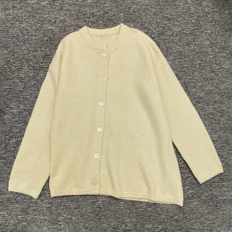 Cardigan for women New asymmetrical slim fit long sleeved top for autumn 2025 Single breasted women's sweater Casual Knitwear
Cardigan for women New asymmetrical slim fit long sleeved top for autumn 2025 Single breasted women's sweater Casual Knitwear