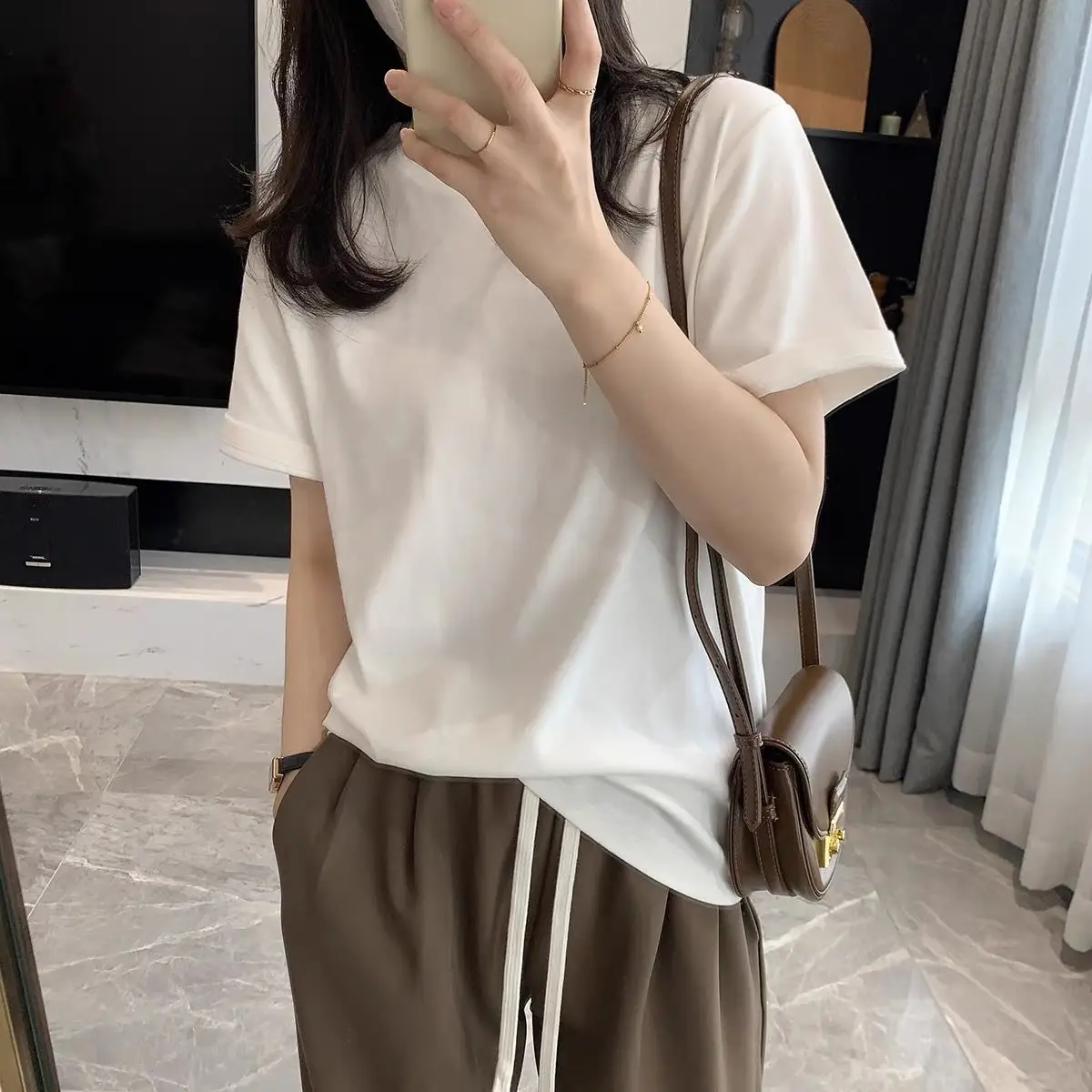 Loose Short Sleeved T-shirt for Women 100% Pure Cotton Inner Layer Top Solid Color Spring Wear Summer New Ins 2024
Loose Short Sleeved T-shirt for Women 100% Pure Cotton Inner Layer Top Solid Color Spring Wear Summer New Ins 2024