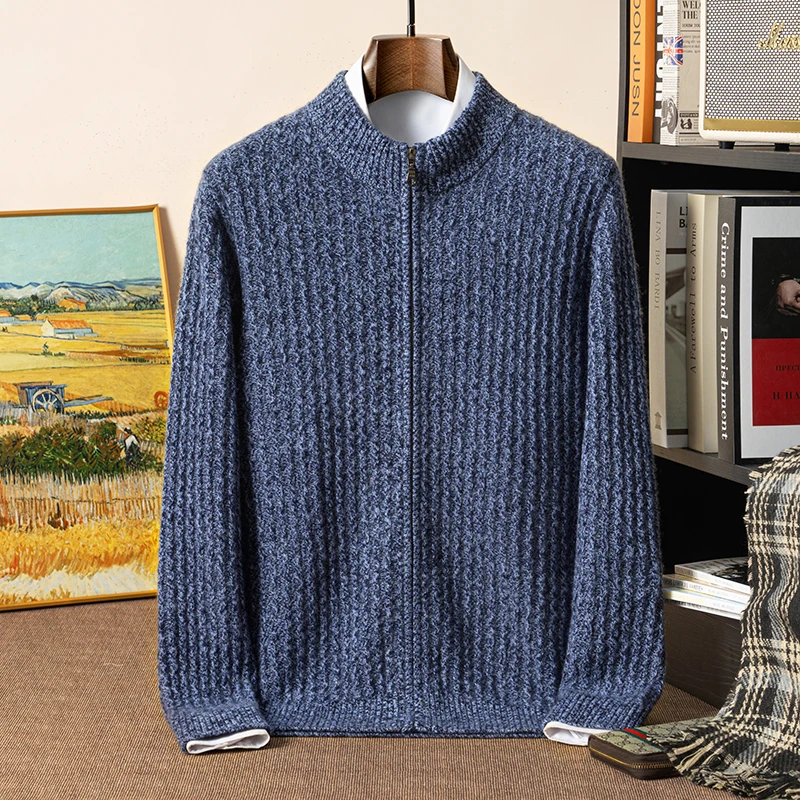 Мужской вязаный свитер из 100% кашемира с полуводолазкой, деловой повседневный двухслойный утолщенный кардиган из семиигольной пряжи с цветочным принтом
Мужской вязаный свитер из 100% кашемира с полуводолазкой, деловой повседневный двухслойный утолщенный кардиган из семиигольной пряжи с цветочным принтом