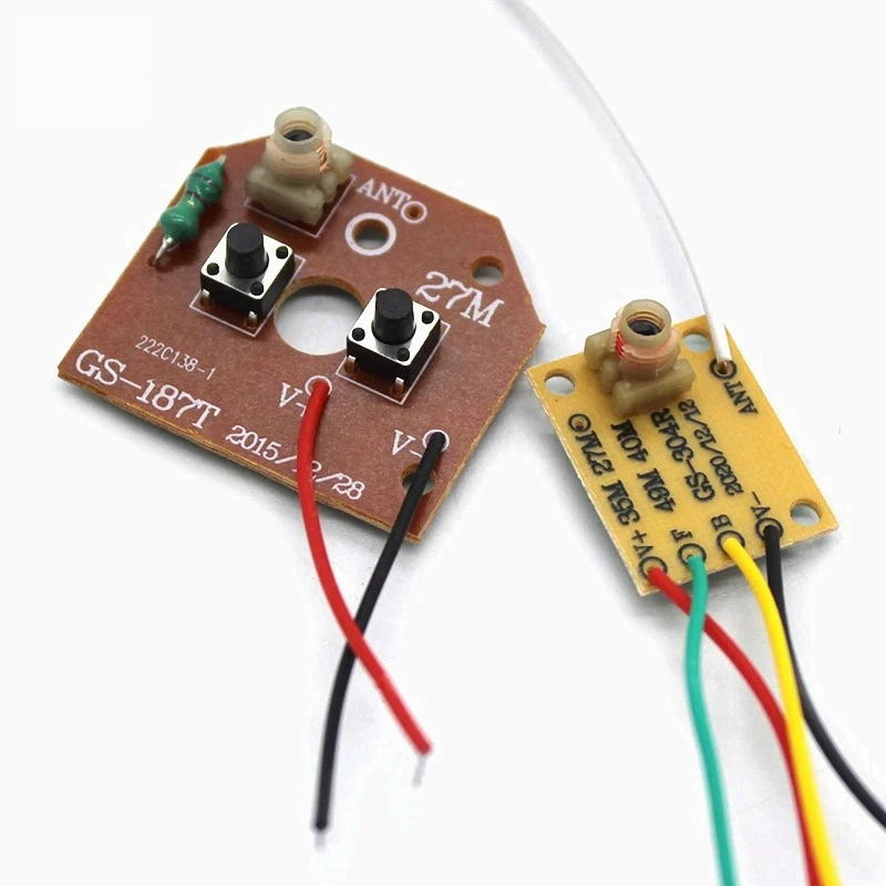 ZWH-27MHz 2CH 4CH Remote Control Module, DIY Transmitter Receiver Circuit Board for Toy Car Model
ZWH-27MHz 2CH 4CH Remote Control Module, DIY Transmitter Receiver Circuit Board for Toy Car Model
