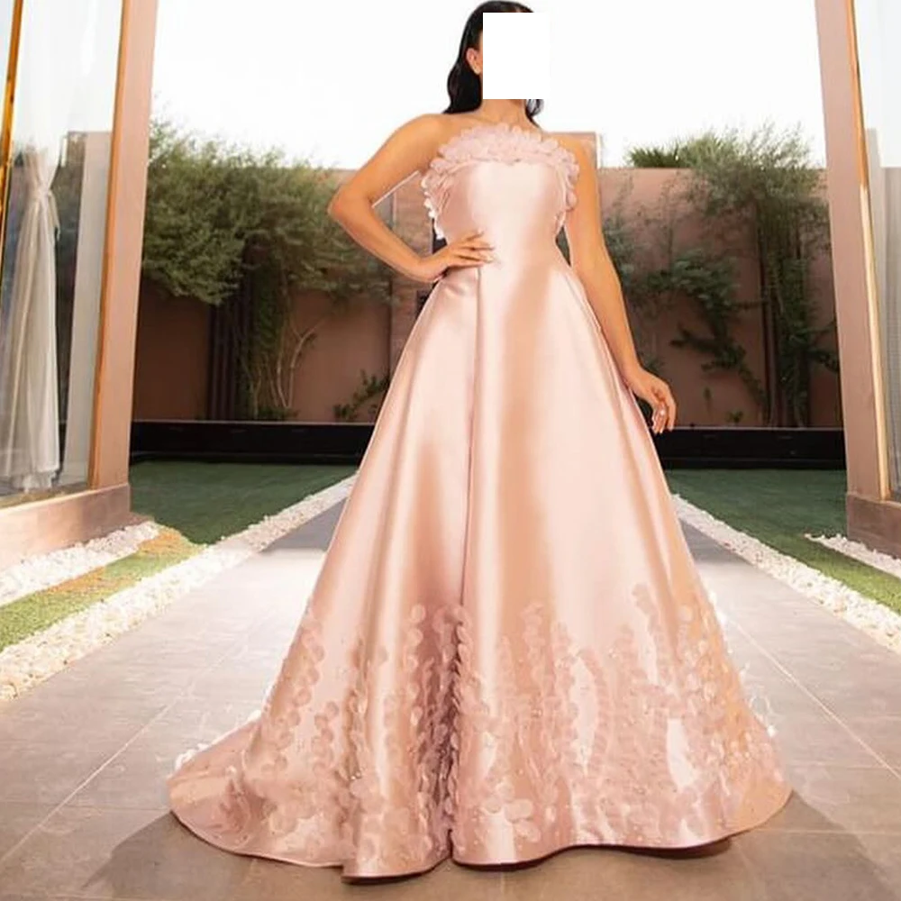 Customized Graceful Appliques Satin Evening Dresses Fashion Strapless Sleeveless A-Line Floor Length Bespoke Occasion Gowns
Customized Graceful Appliques Satin Evening Dresses Fashion Strapless Sleeveless A-Line Floor Length Bespoke Occasion Gowns