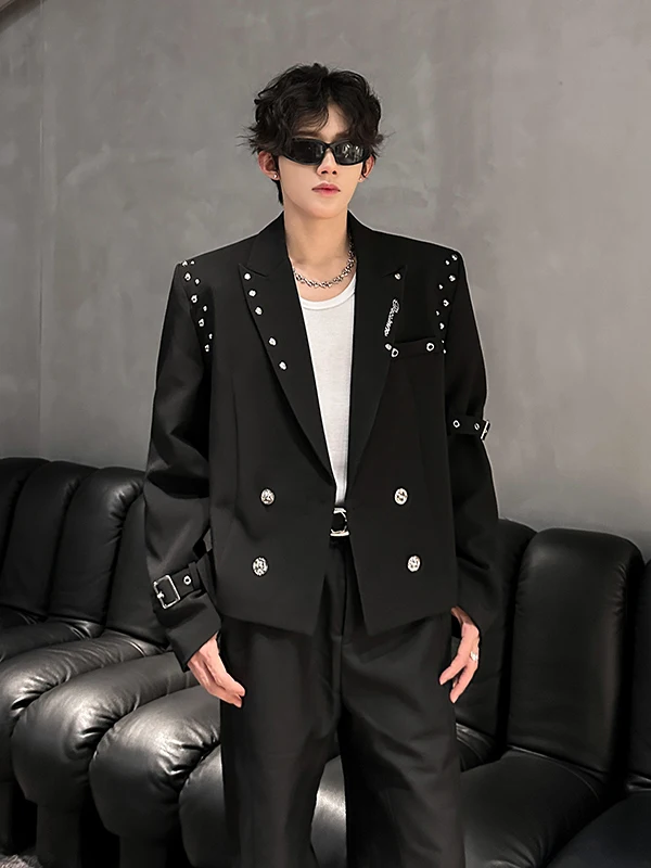 k Sle ort Men's Suit Jaet Metal Rivet Decorated oulder Pad Casual Western Coat Spring Autumn Youth Trend Long Sve
k Sle ort Men's Suit Jaet Metal Rivet Decorated oulder Pad Casual Western Coat Spring Autumn Youth Trend Long Sve