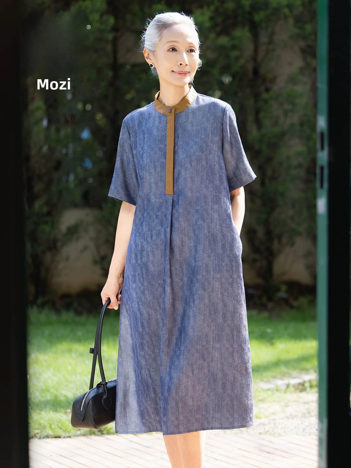 Elegant Short Sleeve Dress for Middle-Aged And Elderly Women Summer Fashionable Clothing Casual Loose Fit Midi Dress
Elegant Short Sleeve Dress for Middle-Aged And Elderly Women Summer Fashionable Clothing Casual Loose Fit Midi Dress