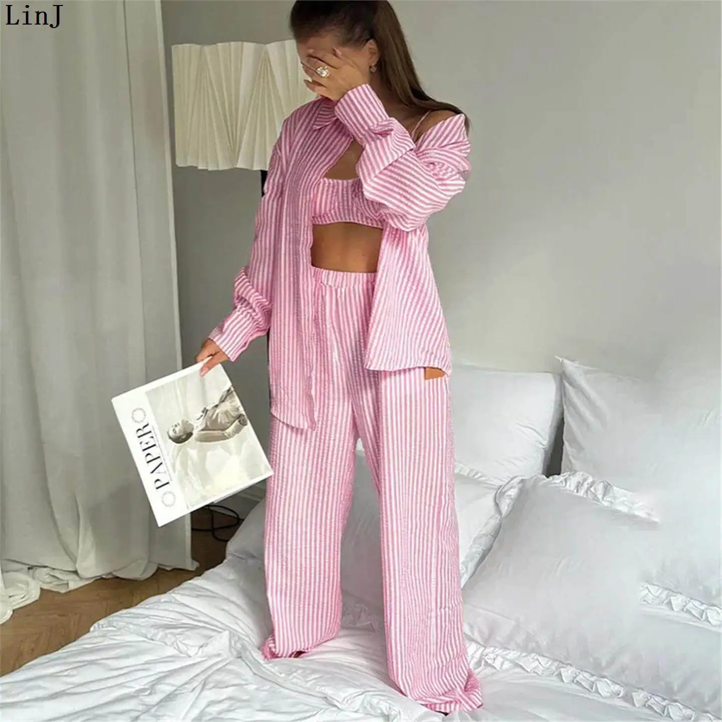 Spring New Soft Skin-friendly Ladies Home Clothes Set Three-piece Suite Casual Long-sleeve Striped Sleepwear for Women
Spring New Soft Skin-friendly Ladies Home Clothes Set Three-piece Suite Casual Long-sleeve Striped Sleepwear for Women