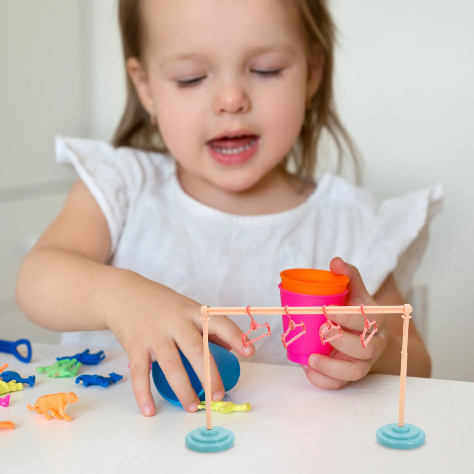 4Set European Style Clothes Rack Multifunction Dollhouse Storage Organizer Hanger Drying Display for Kids Pets Mini Apparel
4Set European Style Clothes Rack Multifunction Dollhouse Storage Organizer Hanger Drying Display for Kids Pets Mini Apparel