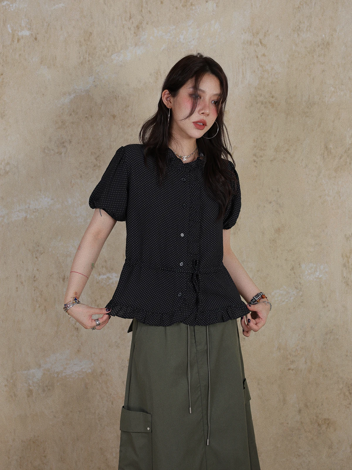 Retro Drawstring Waist Design Polka Dot Lace Short Sleeve Women's Shirt Summer Fashion Straight Cut Bubble Sleeve White Dots
Retro Drawstring Waist Design Polka Dot Lace Short Sleeve Women's Shirt Summer Fashion Straight Cut Bubble Sleeve White Dots
