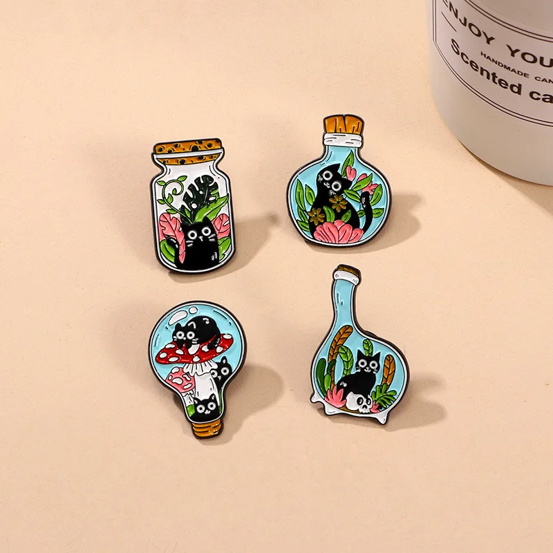 Cartoon Cat in Glass Bottle Brooch Alloy Pin Badge for DIY Clothes Bags Shoes Hat Scarf T-shirt Jeans Decoration
Cartoon Cat in Glass Bottle Brooch Alloy Pin Badge for DIY Clothes Bags Shoes Hat Scarf T-shirt Jeans Decoration